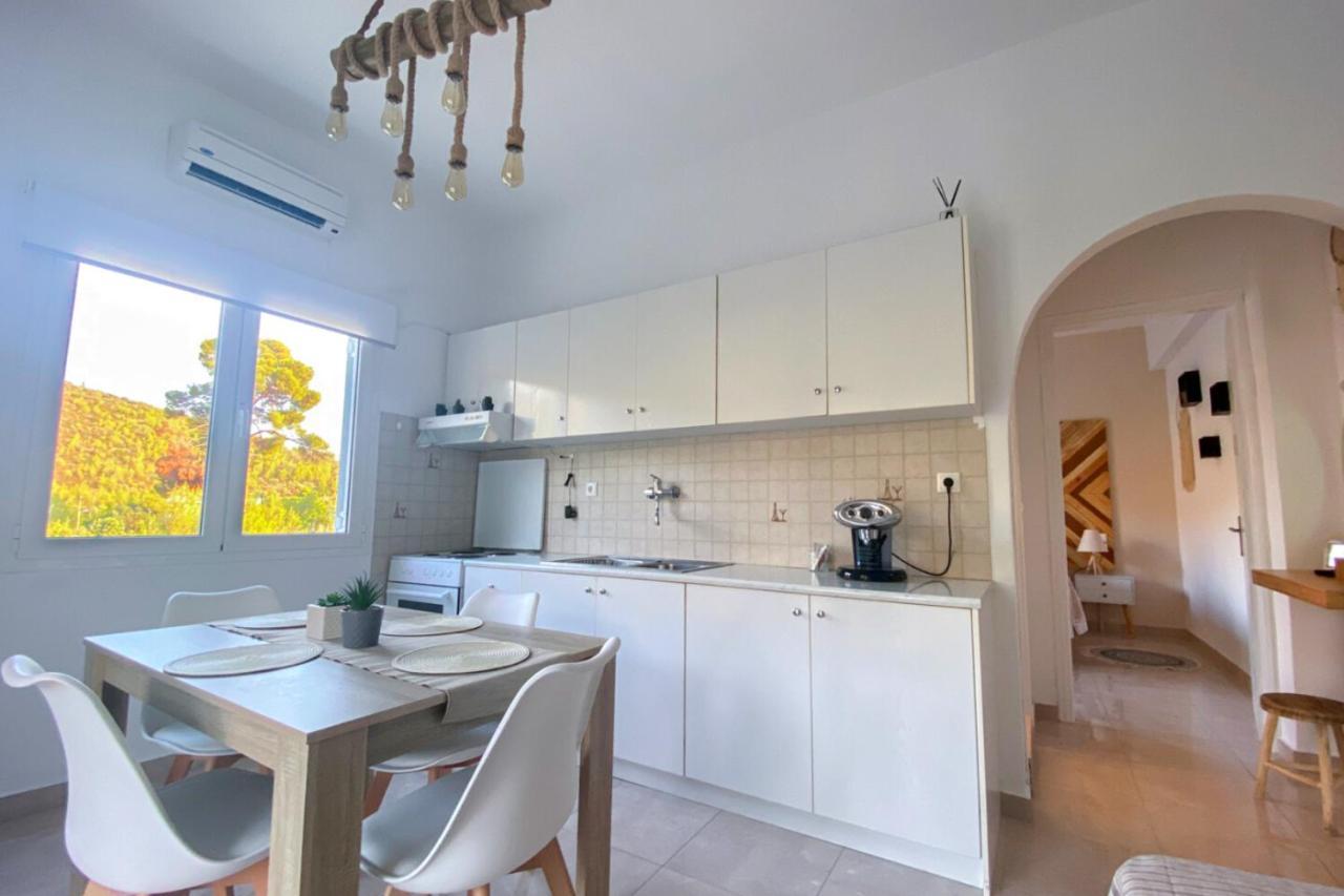 Summer Feel Suites Poros Town Ngoại thất bức ảnh