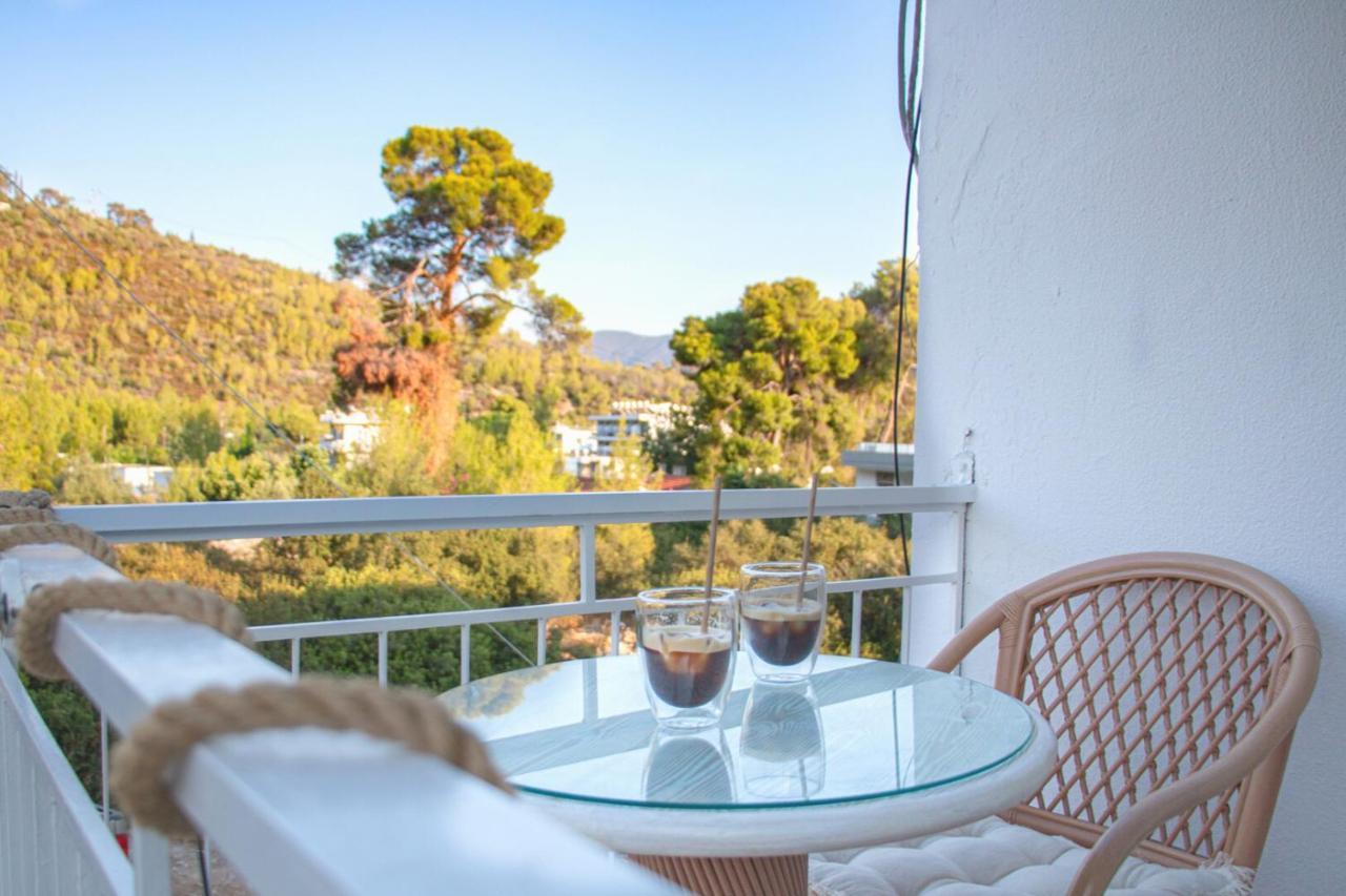 Summer Feel Suites Poros Town Ngoại thất bức ảnh
