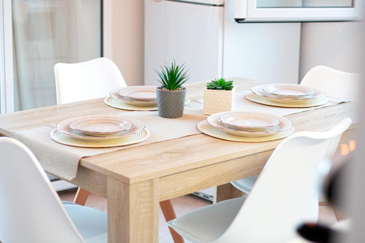 Summer Feel Suites Poros Town Ngoại thất bức ảnh