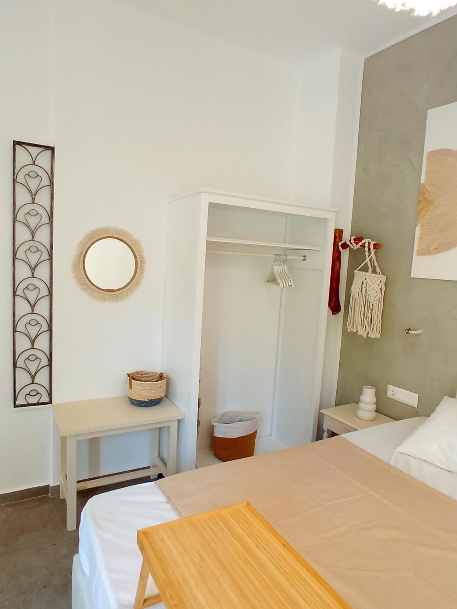 Summer Feel Suites Poros Town Ngoại thất bức ảnh